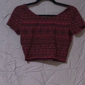 Crop top